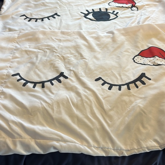 Santa Pillow cases - Picture 3 of 5